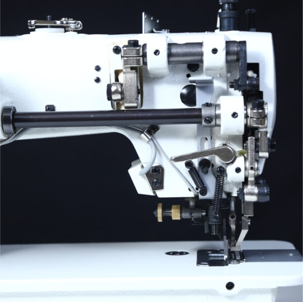 title FC-0352-D4: Computerized Single Needle, Top And Bottom Feed Edge Cutter Walking Foot Lockstitch Sewing Machine With Automatic Thread Trimmer, Needle Positing Auto Reverse, Auto Lifter & Operational Panel.